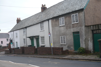 listed-cottages